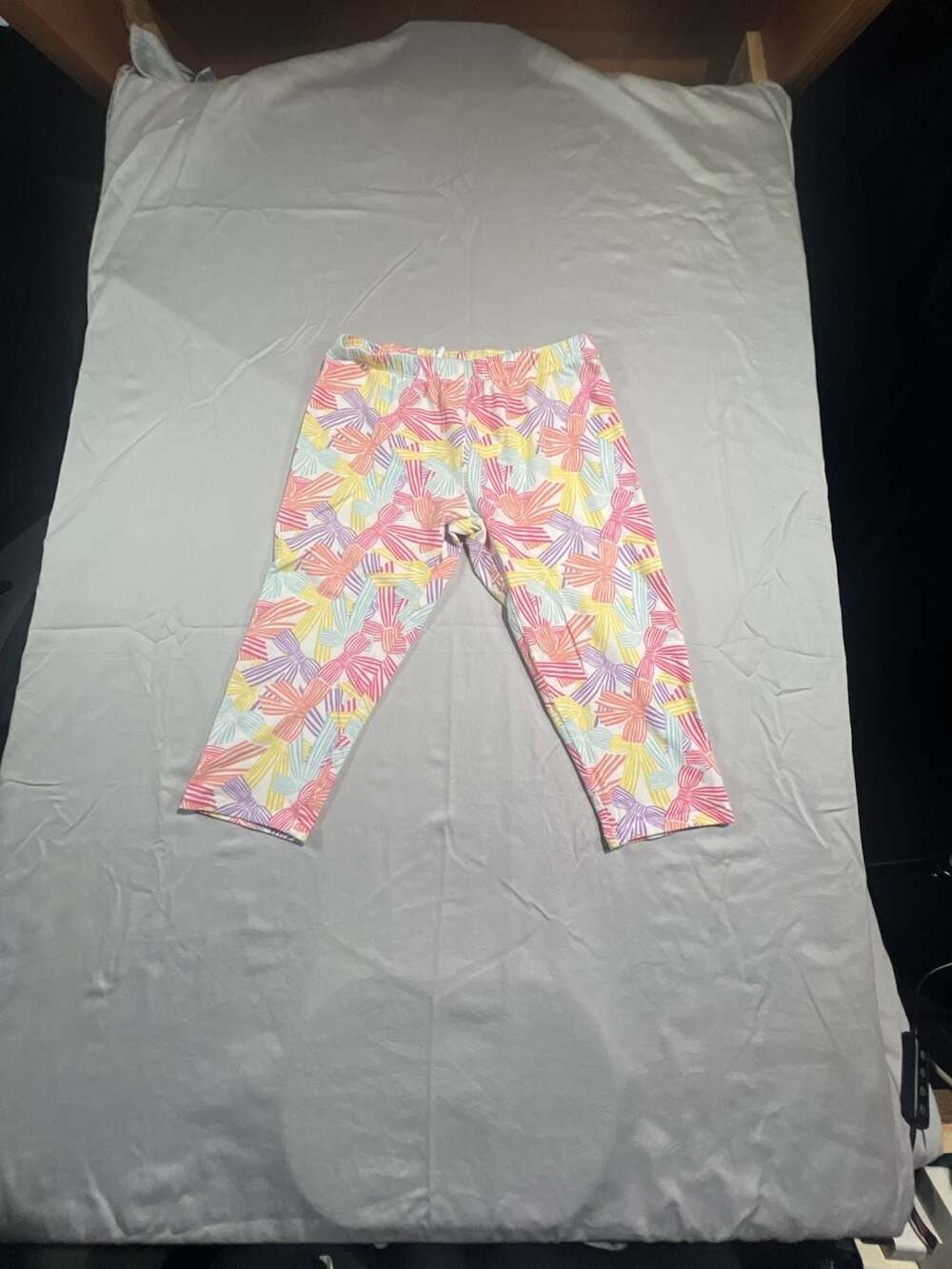 Faded Glory Girls Bow Print Capri Leggings Size XL (14/16)